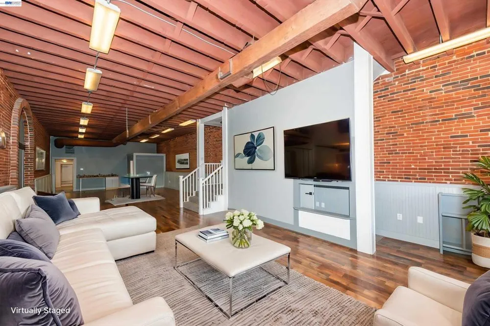 525 Main St. Weaverville, CA 96093