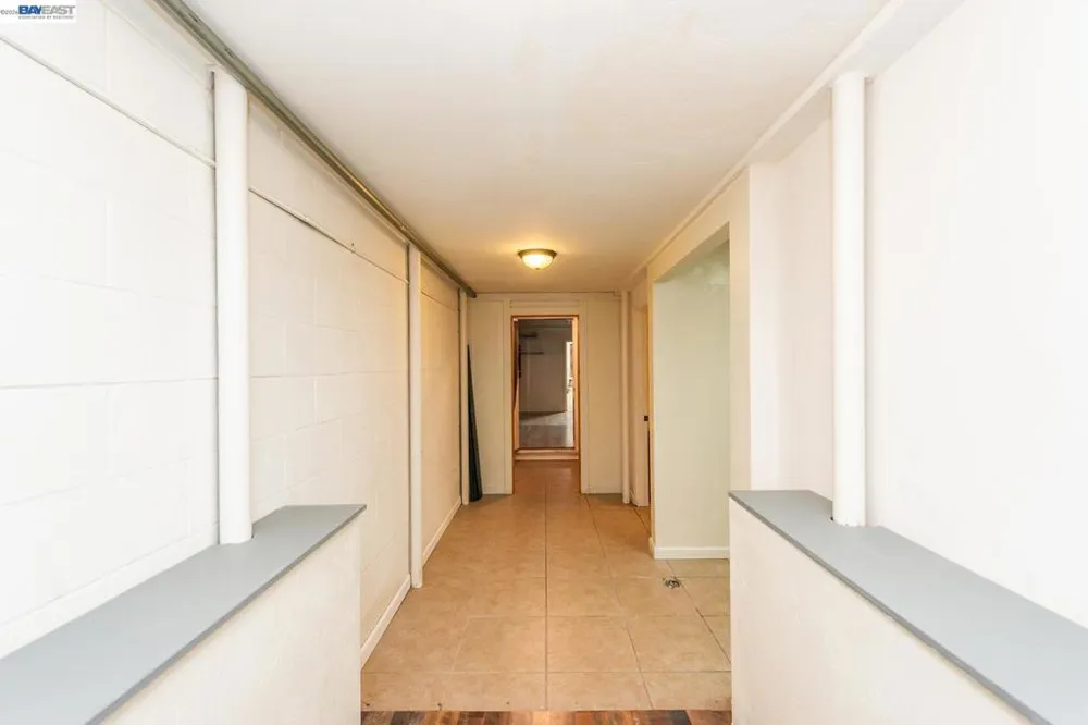 525 Main St. Weaverville, CA 96093