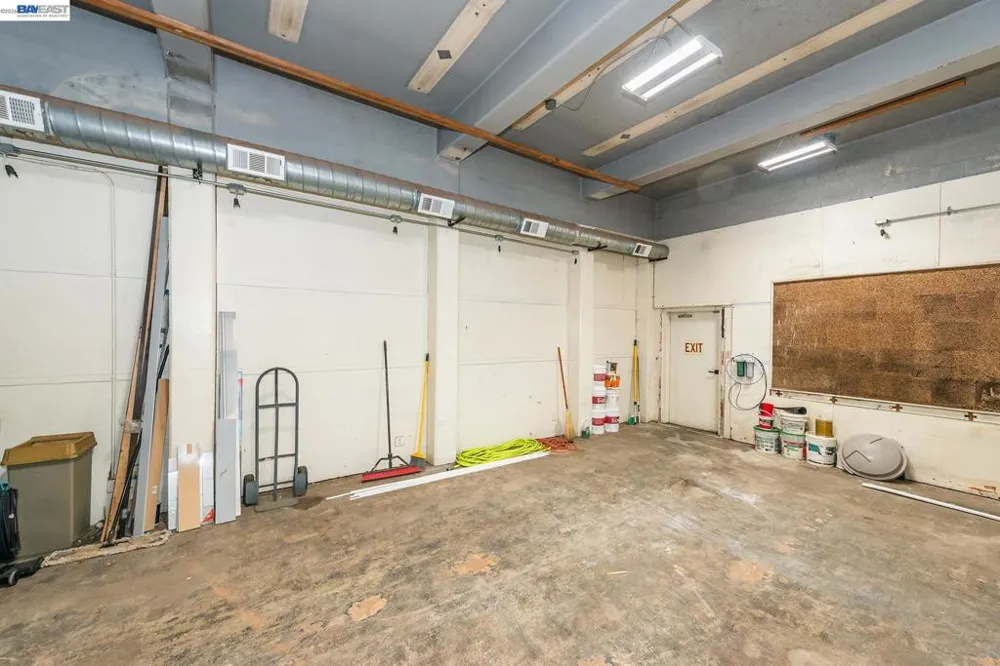 525 Main St. Weaverville, CA 96093