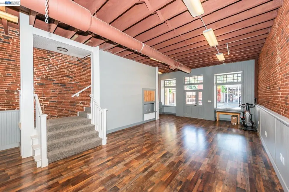 525 Main St. Weaverville, CA 96093