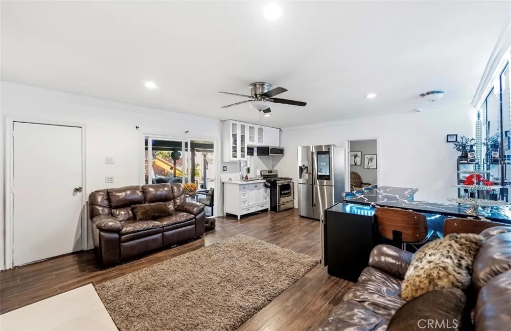 11858 Pantheon Norwalk, CA 90650