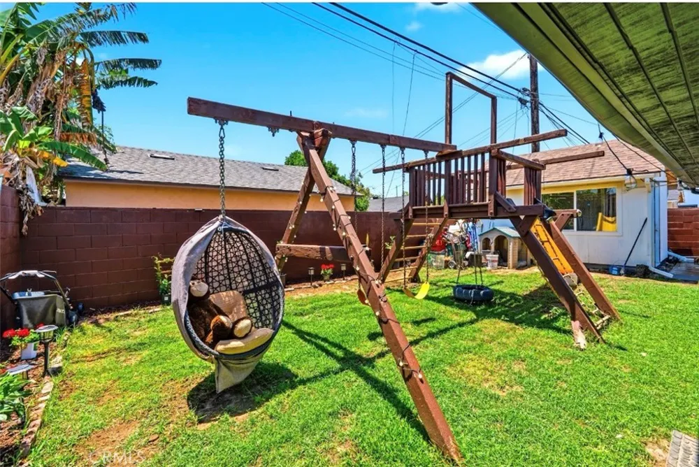 11858 Pantheon Norwalk, CA 90650