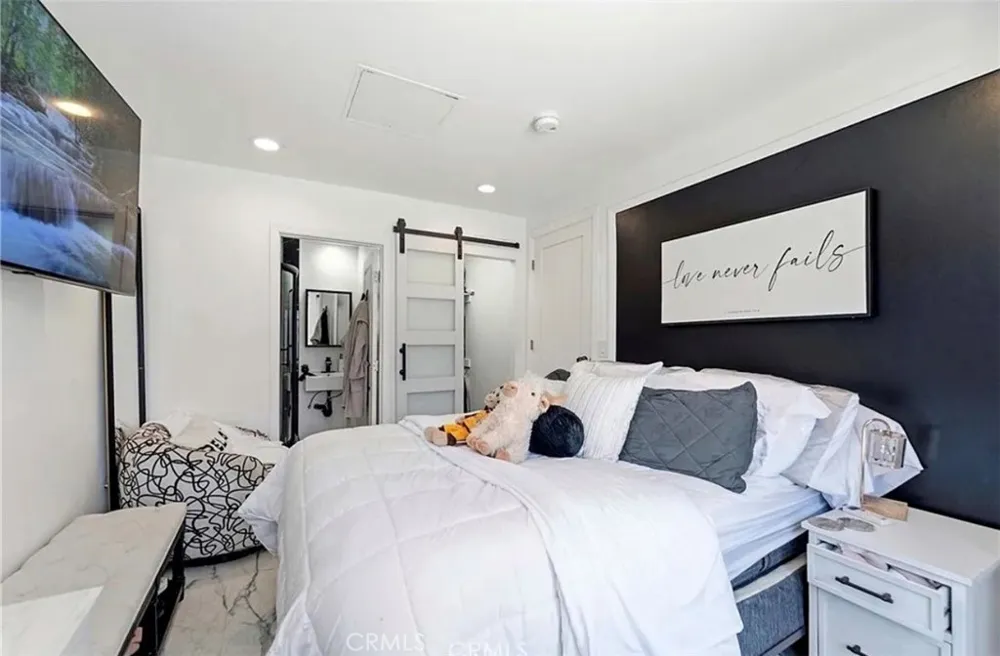 11858 Pantheon Norwalk, CA 90650