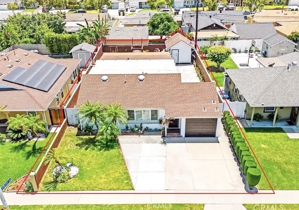 11858 Pantheon Norwalk, CA 90650