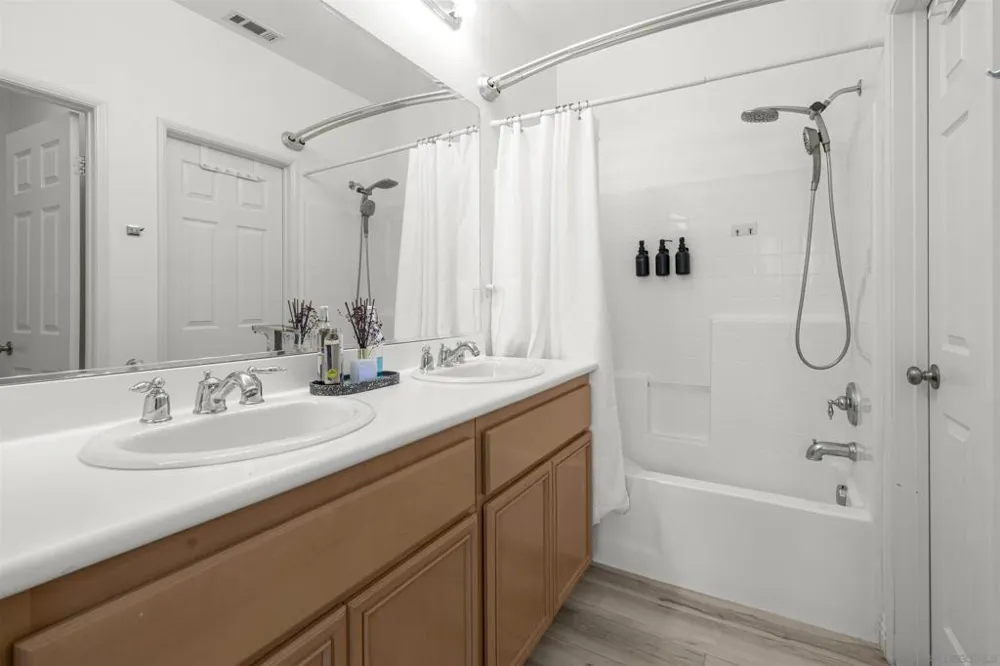 1800 E Lakeshore #1212 Lake Elsinore, CA 92530