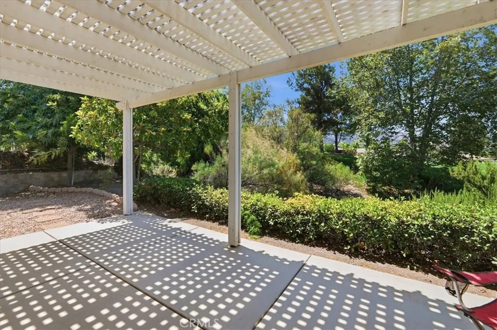 24211 Whitetail Corona, CA 92883