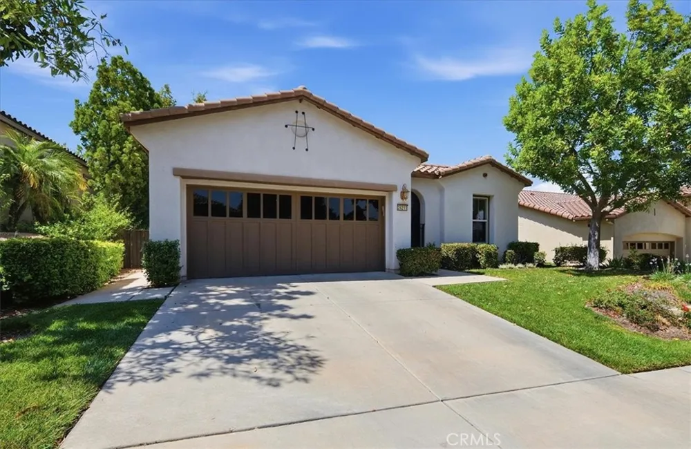 24211 Whitetail Corona, CA 92883