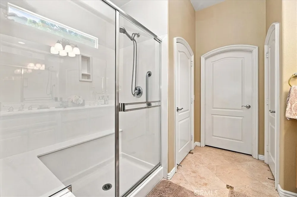 24211 Whitetail Corona, CA 92883