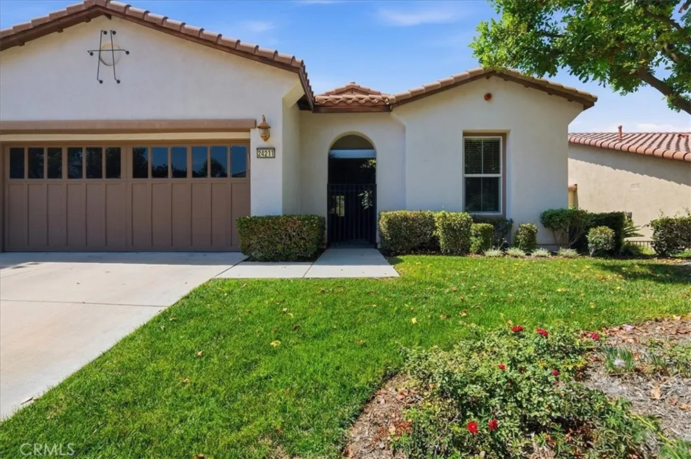 24211 Whitetail Corona, CA 92883