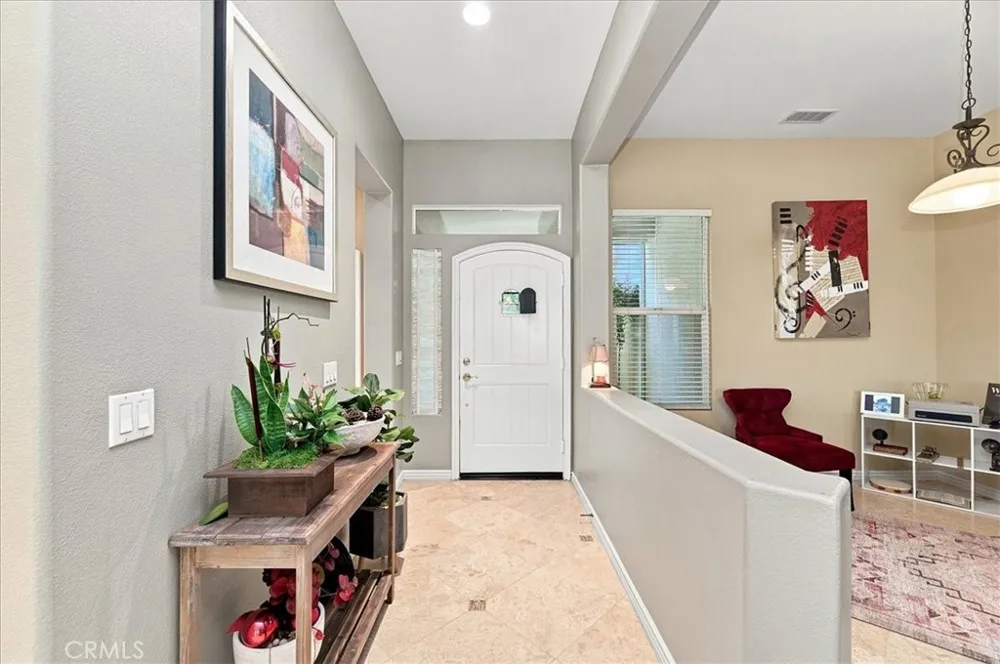 24211 Whitetail Corona, CA 92883