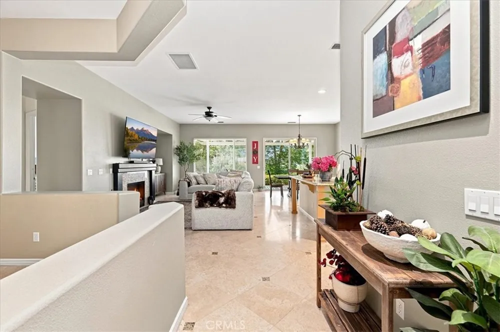24211 Whitetail Corona, CA 92883