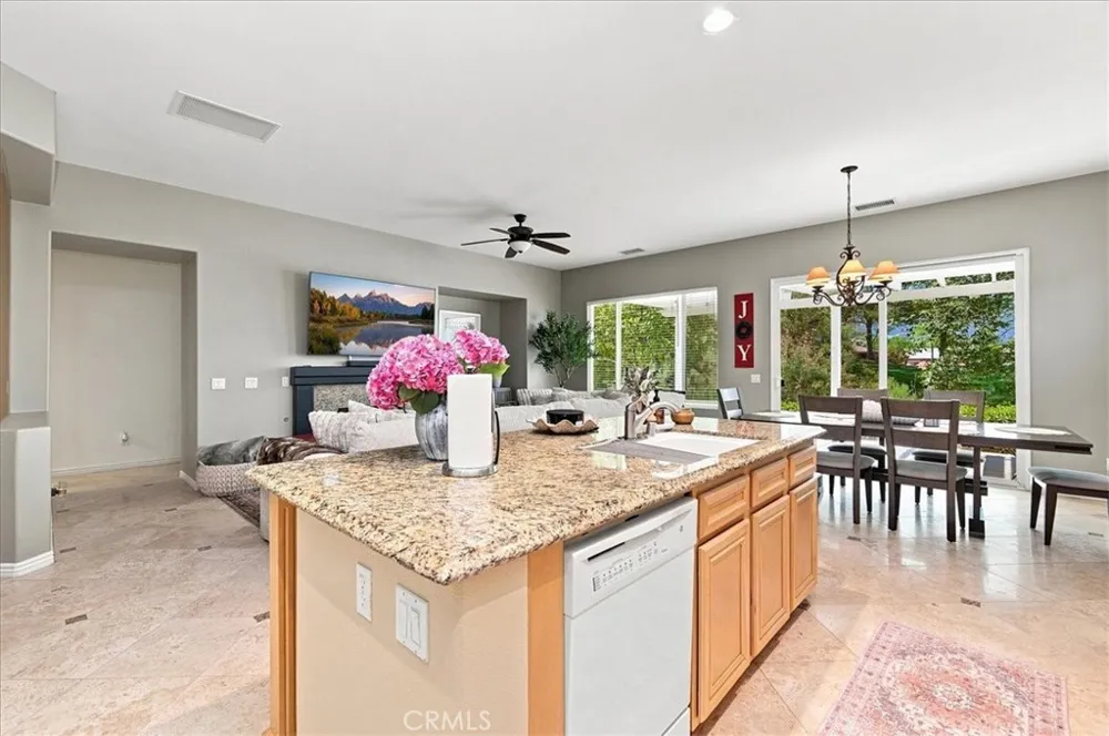 24211 Whitetail Corona, CA 92883