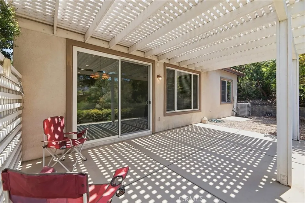 24211 Whitetail Corona, CA 92883