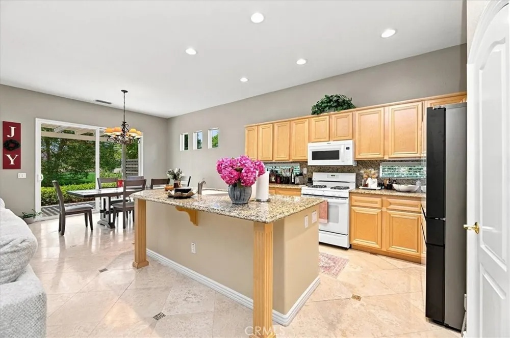 24211 Whitetail Corona, CA 92883