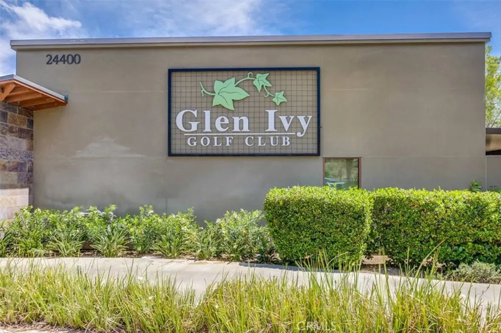 24211 Whitetail Corona, CA 92883