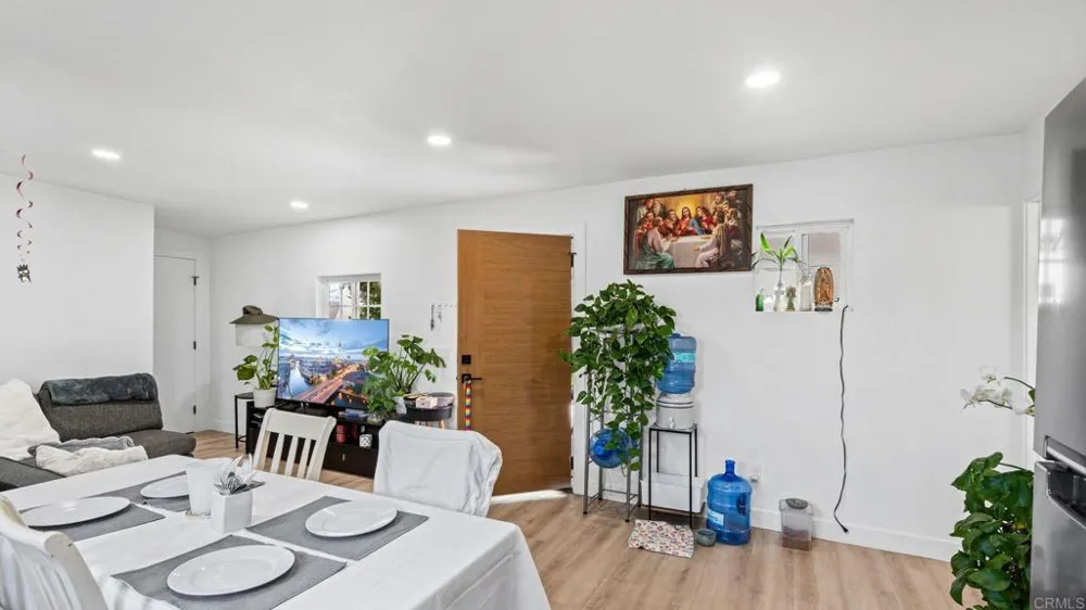 2181 Franklin Avenue San Diego, CA 92113