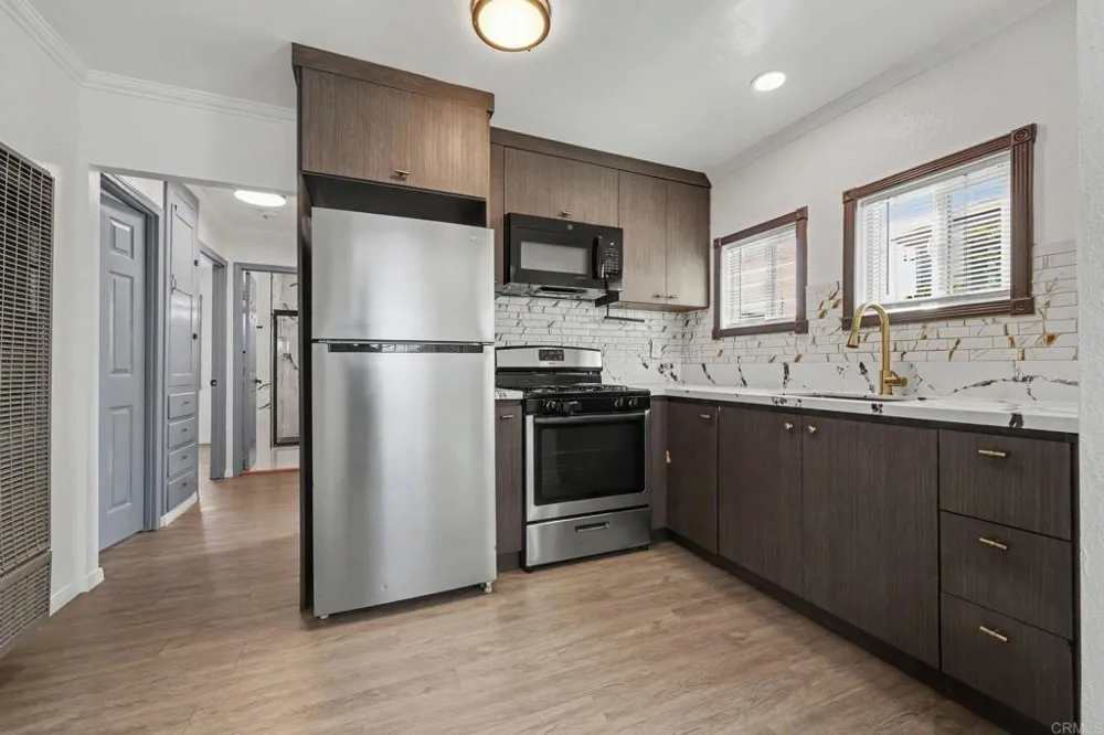 2181 Franklin Avenue San Diego, CA 92113