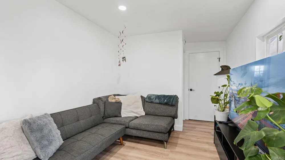 2181 Franklin Avenue San Diego, CA 92113