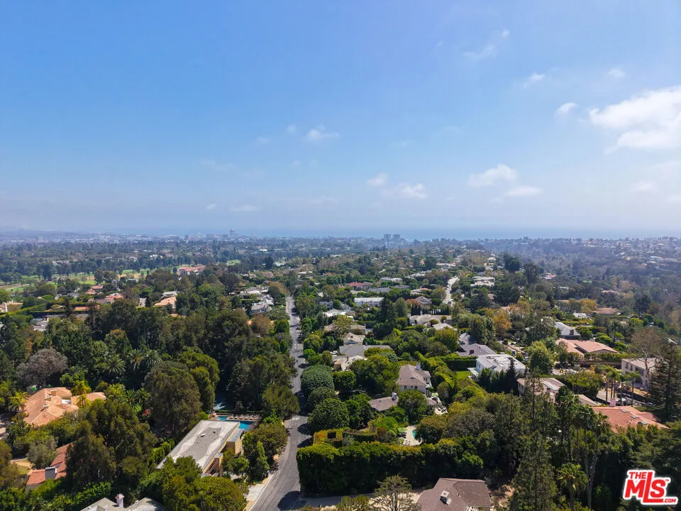 1545 Umeo Road Los Angeles, CA 90272
