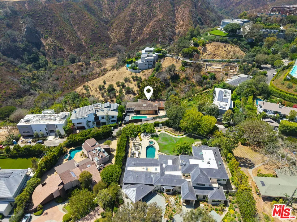 1545 Umeo Road Los Angeles, CA 90272
