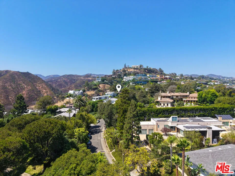 1545 Umeo Road Los Angeles, CA 90272