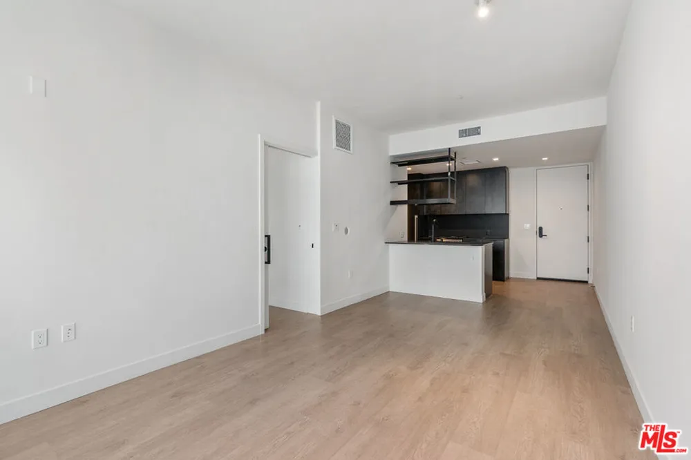 10700 Tabor Street #521 Los Angeles, CA 90034