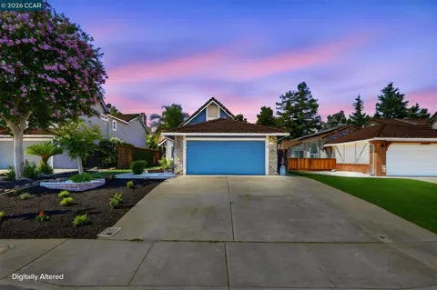 1116 Larkspur Dr