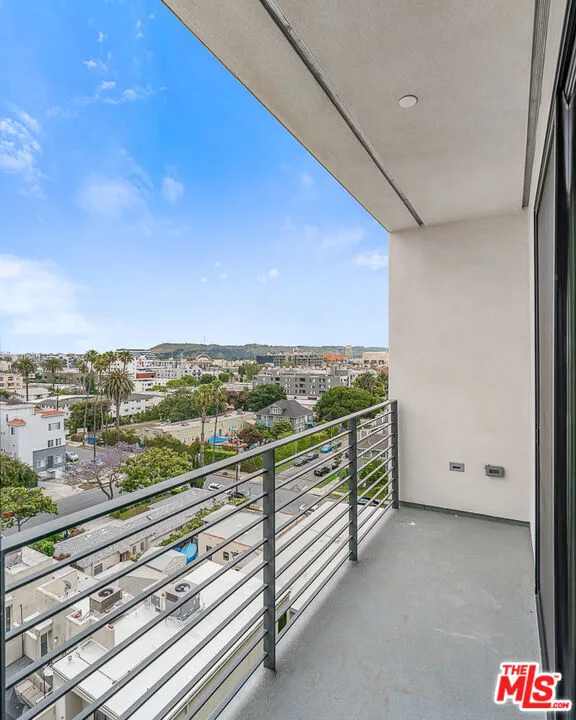 3688 Overland Avenue #714 Los Angeles, CA 90034