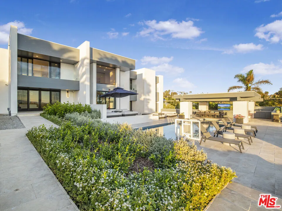 30020 Morning View Drive Malibu, CA 90265