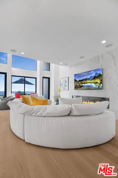 30020 Morning View Drive Malibu, CA 90265