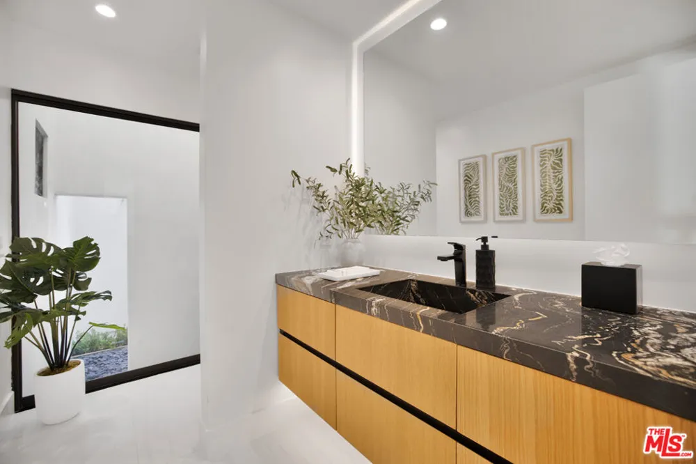 30020 Morning View Drive Malibu, CA 90265