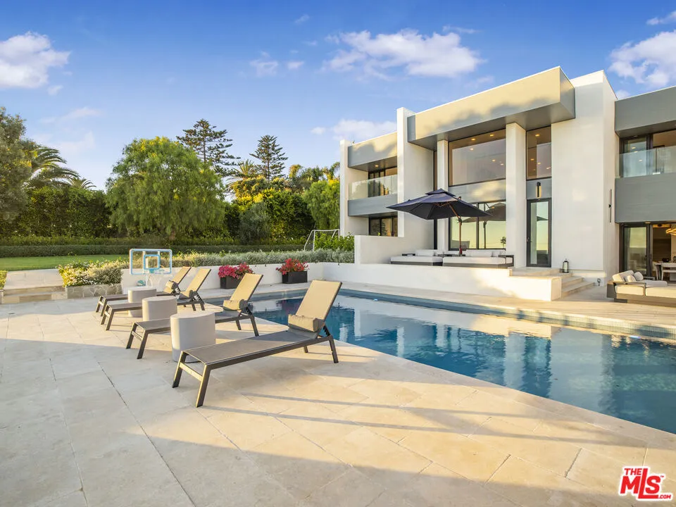30020 Morning View Drive Malibu, CA 90265