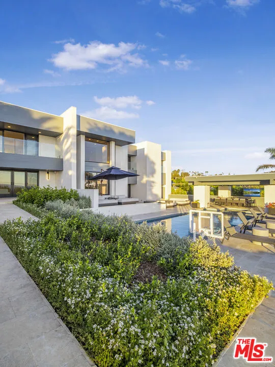 30020 Morning View Drive Malibu, CA 90265