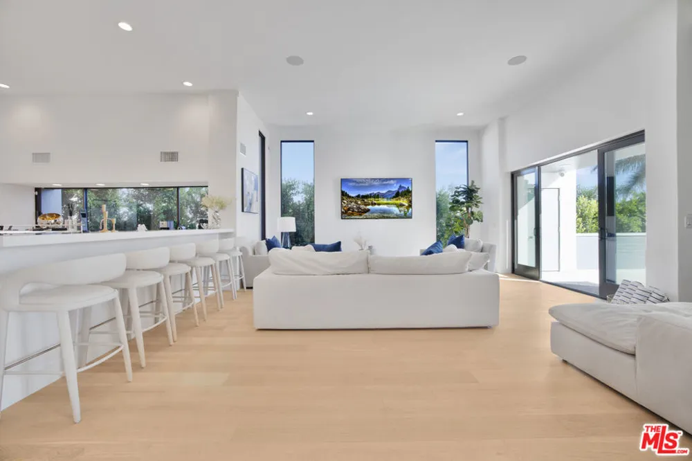 30020 Morning View Drive Malibu, CA 90265