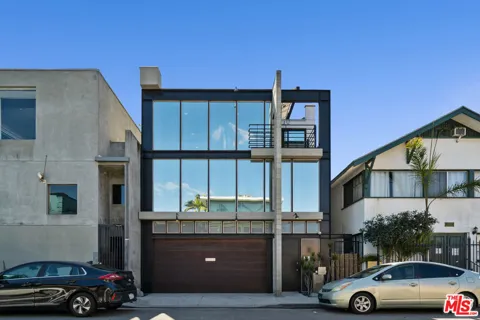 1313 Innes Place
