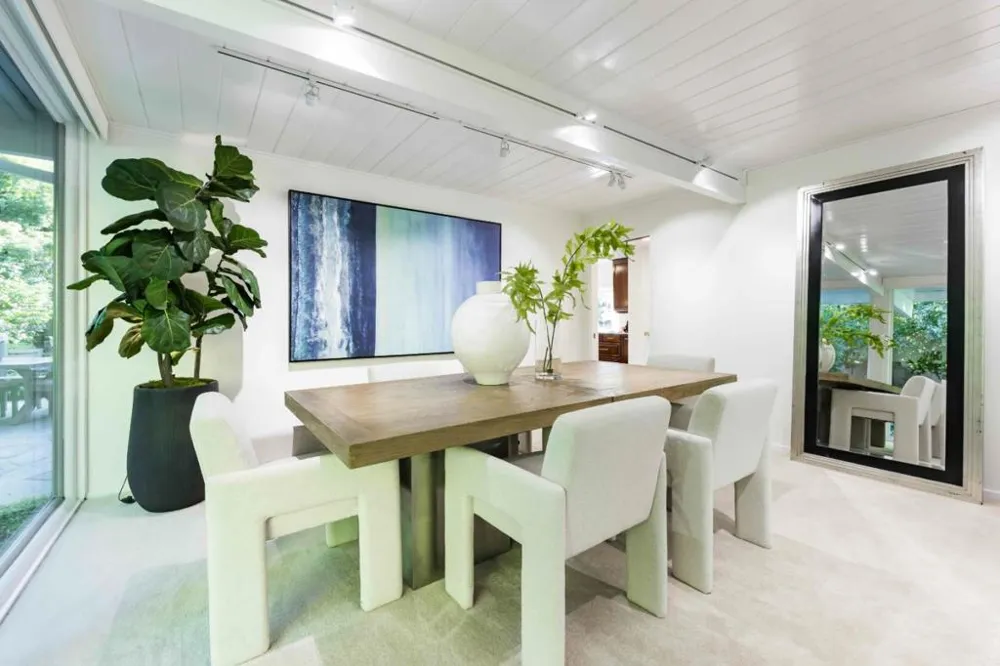 788 Ames Avenue Palo Alto, CA 94303