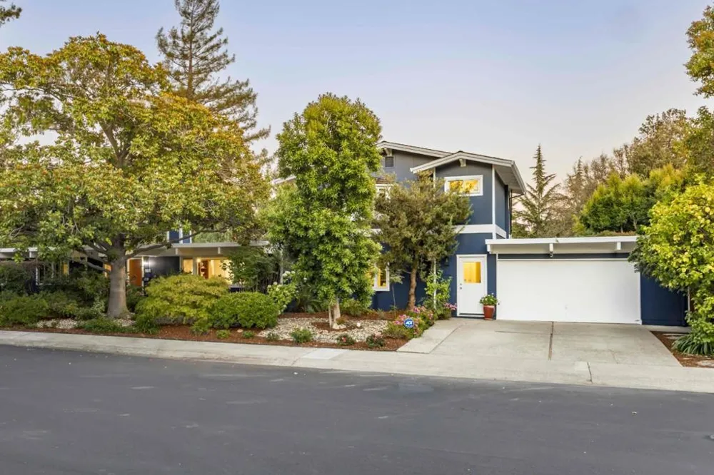 788 Ames Avenue Palo Alto, CA 94303