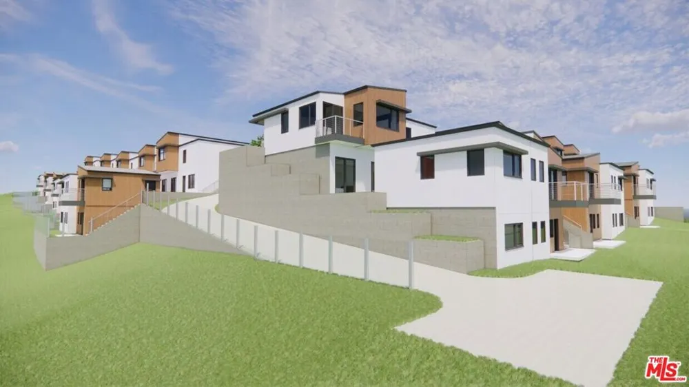 4090 C STREET San Diego, CA 92102