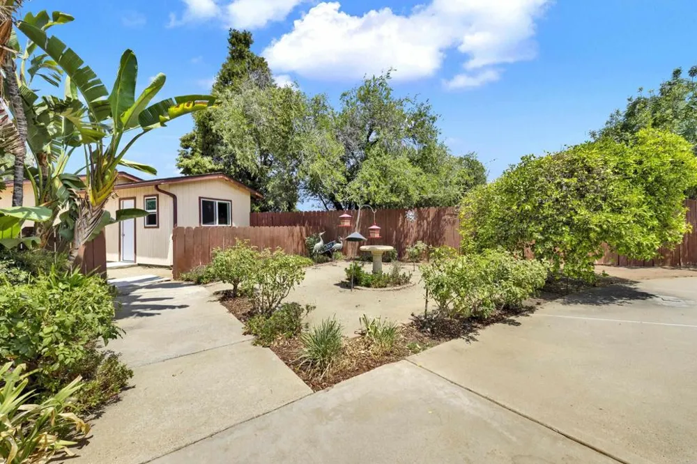 1402 Big Red Road Alpine, CA 91901
