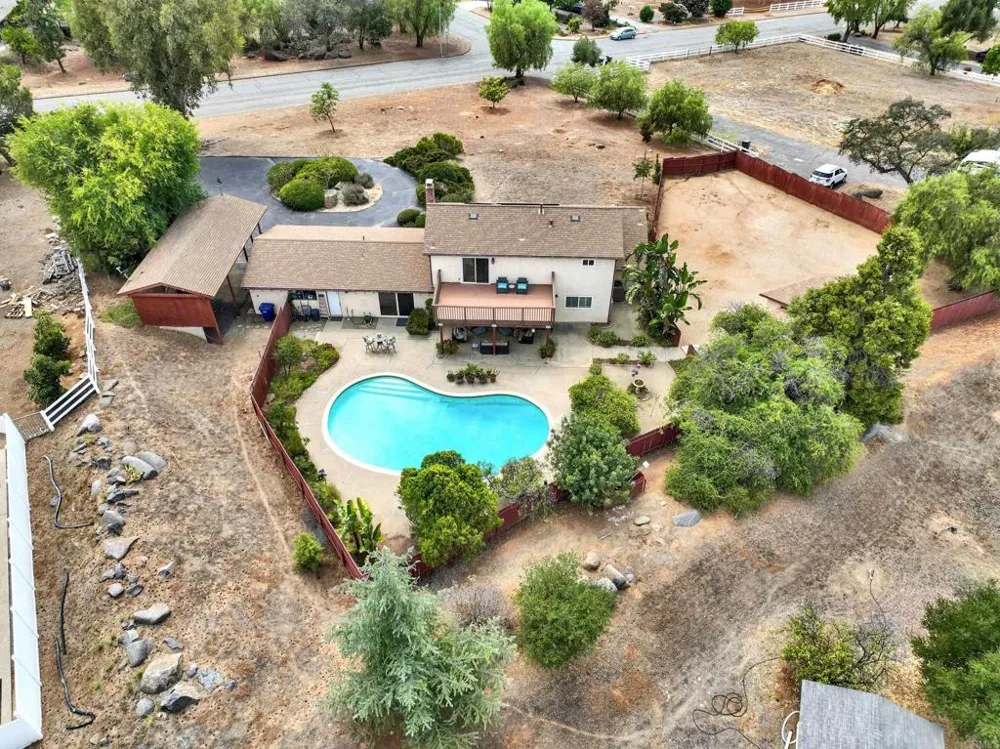 1402 Big Red Road Alpine, CA 91901