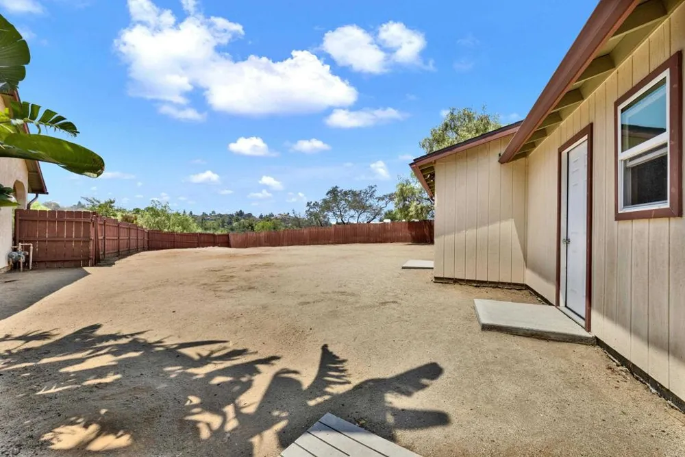 1402 Big Red Road Alpine, CA 91901