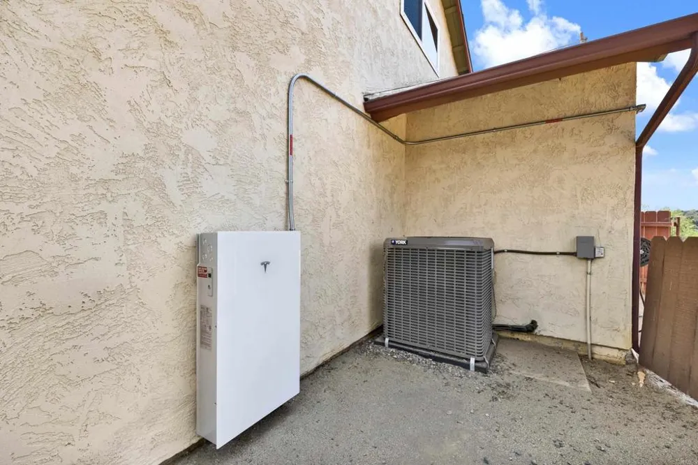 1402 Big Red Road Alpine, CA 91901