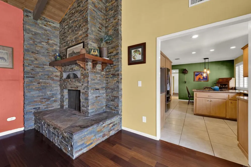 1402 Big Red Road Alpine, CA 91901