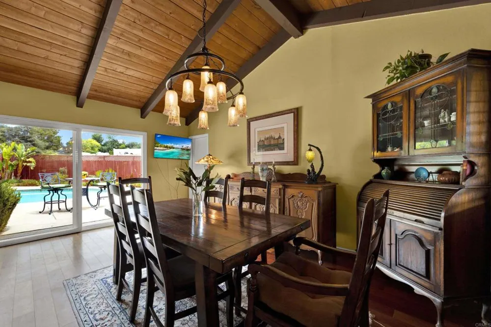 1402 Big Red Road Alpine, CA 91901
