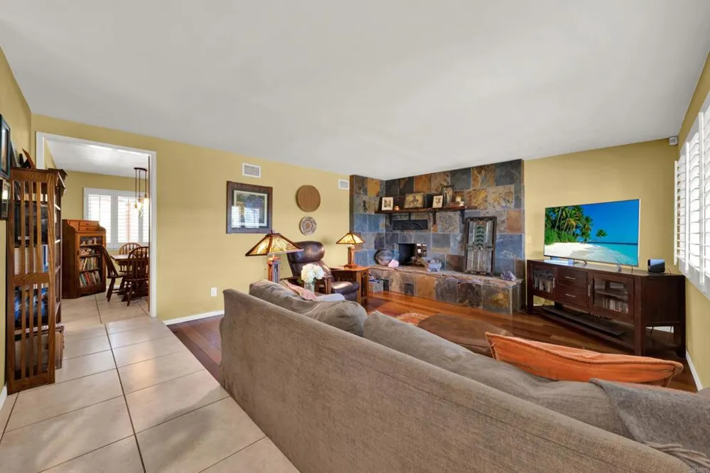 1402 Big Red Road Alpine, CA 91901