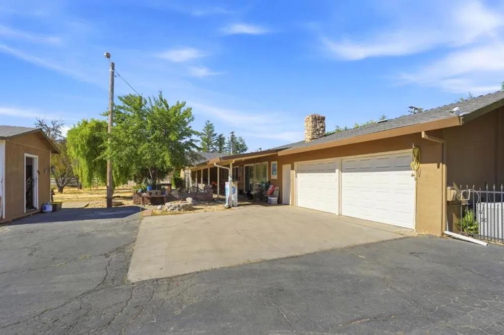 925 Ohio Avenue Modesto, CA 95358