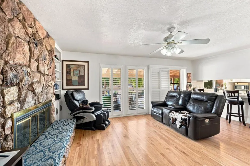 925 Ohio Avenue Modesto, CA 95358