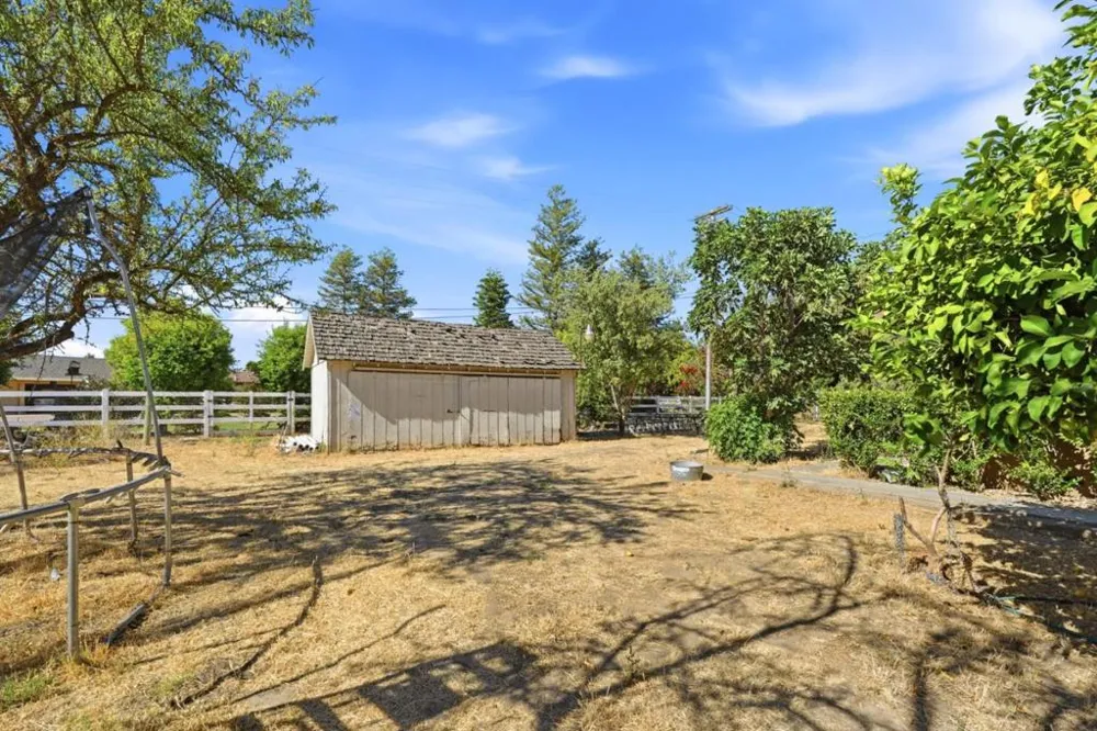 925 Ohio Avenue Modesto, CA 95358