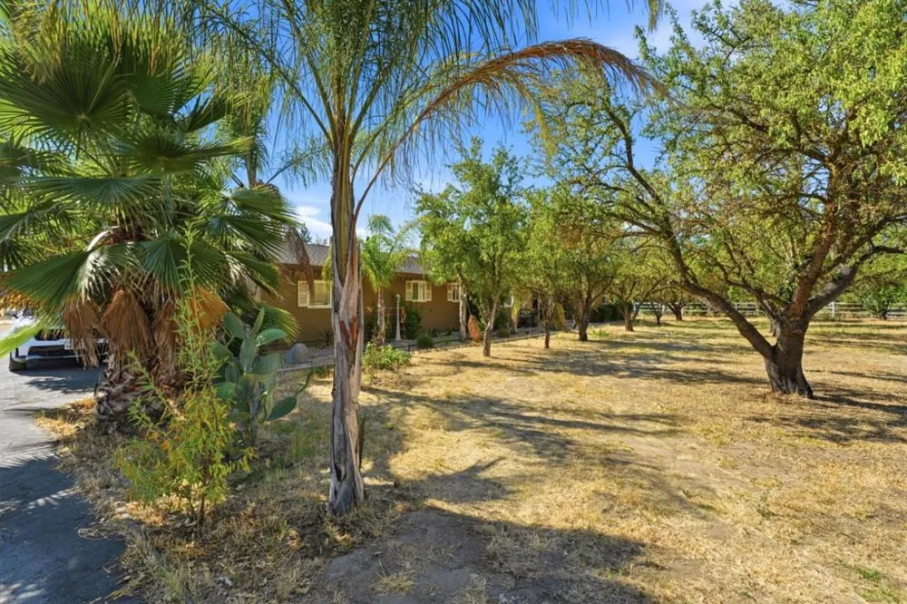 925 Ohio Avenue Modesto, CA 95358