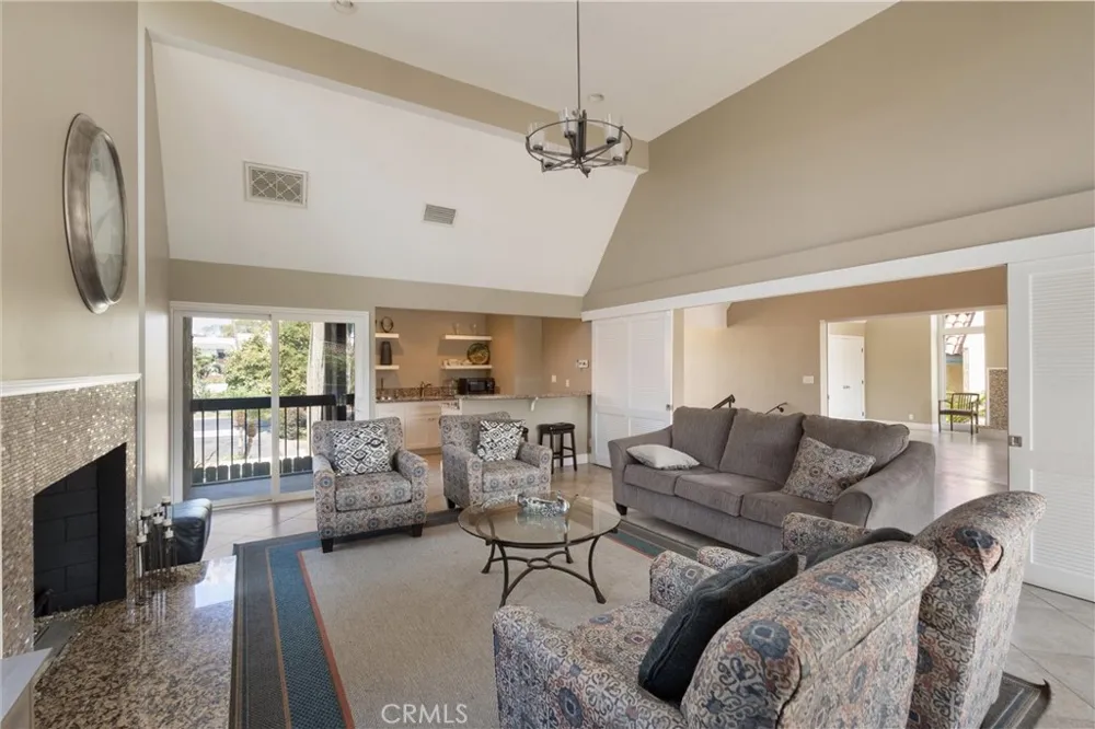 1116 Palo Verde Long Beach, CA 90815